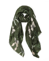 Betsie Bow in Green Autumn/Winter Scarf